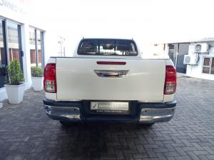 Toyota Hilux 2.4GD-6 double cab Raider manual - Image 5