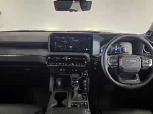 Toyota Land Cruiser Prado 2.8GD VX-L - Image 6