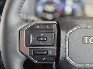 Toyota Land Cruiser Prado 2.8GD VX-L - Image 9