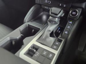 Toyota Land Cruiser Prado 2.8GD VX-L - Image 13