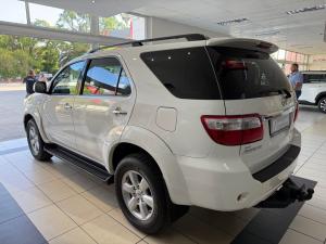 Toyota Fortuner 3.0D-4D - Image 12