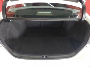 Toyota Corolla 1.4D-4D Prestige - Image 12