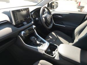 Toyota RAV4 2.0 GX auto - Image 7
