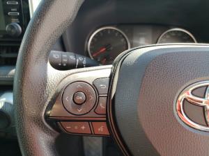 Toyota RAV4 2.0 GX auto - Image 9