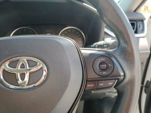 Toyota RAV4 2.0 GX auto - Image 10