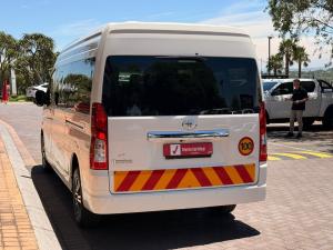 Toyota Quantum 2.8 SLWB bus 14-seater GL auto - Image 9