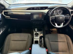 Toyota Hilux 2.8GD-6 double cab Raider auto - Image 6