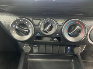 Toyota Hilux 2.8GD-6 single cab Raider auto - Image 13