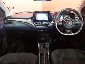 Toyota Starlet 1.5 XR manual - Image 6