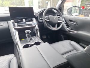 Toyota Land Cruiser 300 3.3D GR-Sport - Image 7