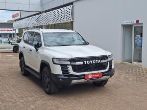 Toyota Land Cruiser 300 3.3D GR-Sport - Image 1