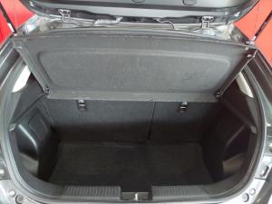 Toyota Starlet 1.5 XR manual - Image 12