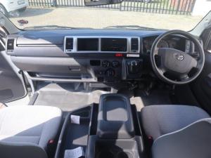Toyota Hiace 2.5D-4D bus 14-seater GL - Image 6