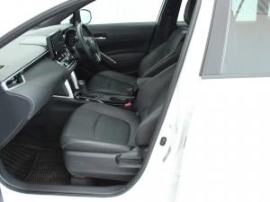 Toyota Corolla Cross 1.8 Hybrid XS - Image 7