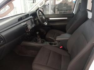 Toyota Hilux 2.4GD-6 single cab Raider manual - Image 7