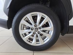 Toyota Corolla Cross 1.8 Xi - Image 10