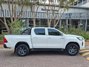 Toyota Hilux 2.4GD-6 double cab Raider auto - Image 3