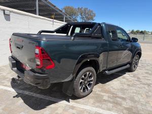 Toyota Hilux 2.8GD-6 Xtra cab 4x4 Legend 55 - Image 2