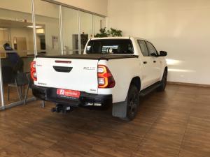 Toyota Hilux 2.8GD-6 48V double cab 4x4 Raider - Image 2