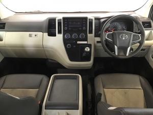 Toyota Quantum 2.8 SLWB bus 14-seater GL manual - Image 6