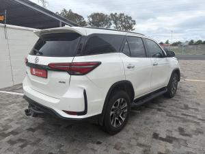 Toyota Fortuner 2.4GD-6 4x4 - Image 2