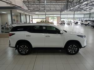 Toyota Fortuner 2.4GD-6 auto - Image 3
