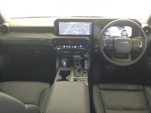 Toyota Land Cruiser Prado 2.8GD VX-R - Image 6