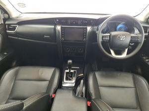 Toyota Fortuner 2.4GD-6 auto - Image 6