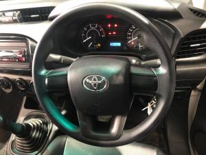 Toyota Hilux 2.0 single cab S (aircon) - Image 8