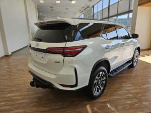 Toyota Fortuner 2.4GD-6 4x4 - Image 2
