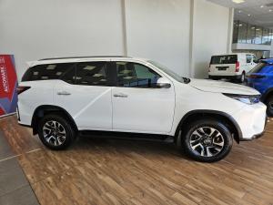 Toyota Fortuner 2.4GD-6 4x4 - Image 3