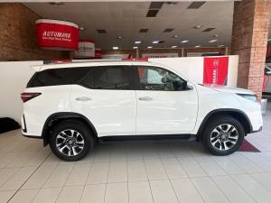 Toyota Fortuner 2.4GD-6 auto - Image 3