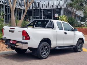 Toyota Hilux 2.4GD-6 Xtra cab Raider auto - Image 2