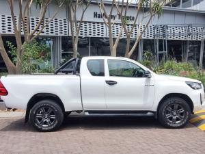 Toyota Hilux 2.4GD-6 Xtra cab Raider auto - Image 3
