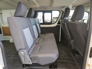 Toyota Quantum 2.8 LWB crew cab manual - Image 8