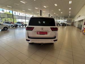 Toyota Land Cruiser 300 3.3D ZX - Image 5