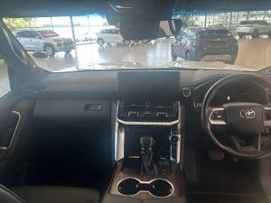 Toyota Land Cruiser 300 3.3D ZX - Image 6