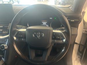 Toyota Land Cruiser 300 3.3D ZX - Image 8