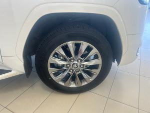 Toyota Land Cruiser 300 3.3D ZX - Image 16