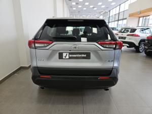 Toyota RAV4 2.0 GX auto - Image 5