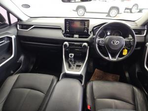 Toyota RAV4 2.0 GX auto - Image 6