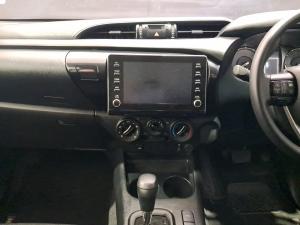 Toyota Hilux 2.8GD-6 48V double cab 4x4 Raider - Image 7
