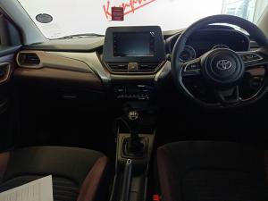 Toyota Starlet Cross 1.5 XS auto - Image 6