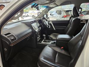Toyota Land Cruiser Prado 2.8GD VX - Image 7