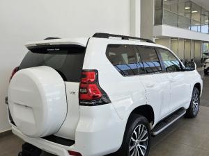 Toyota Land Cruiser Prado 2.8GD VX - Image 2