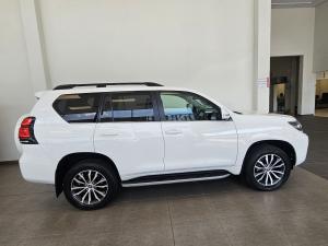 Toyota Land Cruiser Prado 2.8GD VX - Image 3