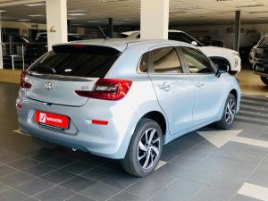 Toyota Starlet 1.5 XR manual - Image 2