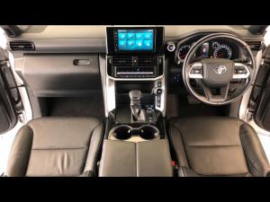 Toyota Land Cruiser 300 3.3D GX-R - Image 6