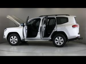 Toyota Land Cruiser 300 3.3D GX-R - Image 26