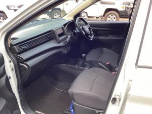 Suzuki Ertiga 1.5 GA - Image 7